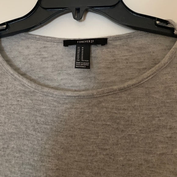 Forever 21 Asymmetrical Top - Picture 3 of 4